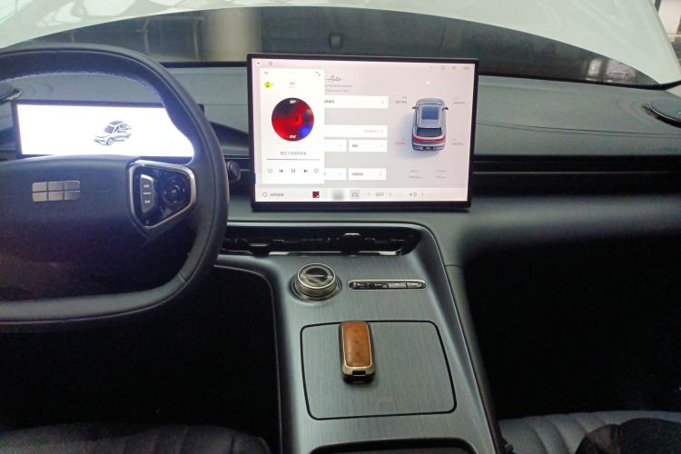 Used Geely Galaxy E5 2024 530km Long-Range Version Center Console