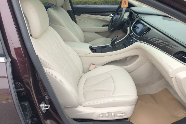 Used Buick LaCrosse 2019 28T Avenir
