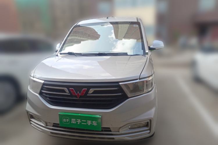Used Wuling Hongguang V 2019 1.5L Enjoyment Version China VI LAR