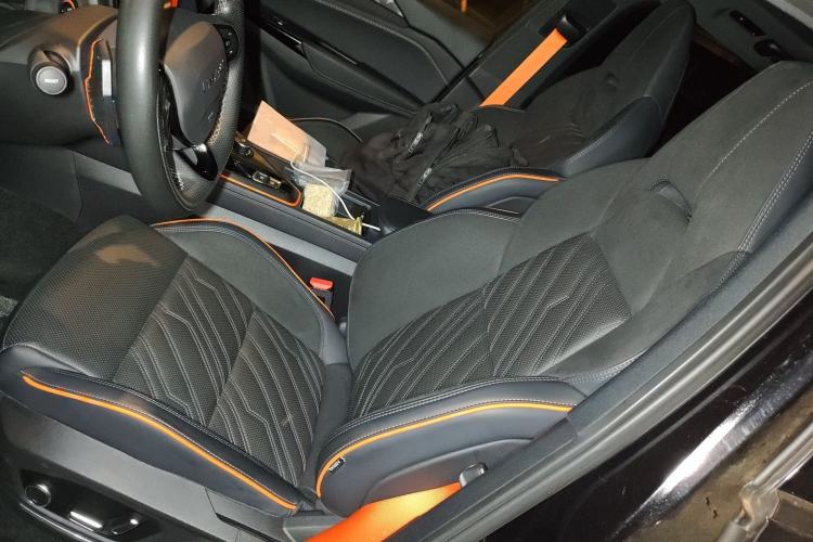 Used Lynk & Co 02 Hatchback 2021 2.0TD Halo Driving Control Kit Edition Left Front Seat