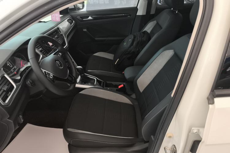 Used Volkswagen T-ROC 2022 280TSI DSG Two-Wheel Drive Elite PLUS Left Front Seat