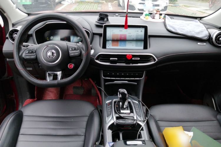 Used MG HS 2019 30T Automatic 2WD Trophy Supreme Edition China VI Standard Center Console