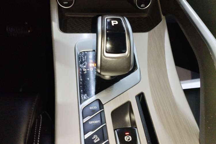 Used Geely Auto Coolray 2019 260T DCT Knight China VI Standard