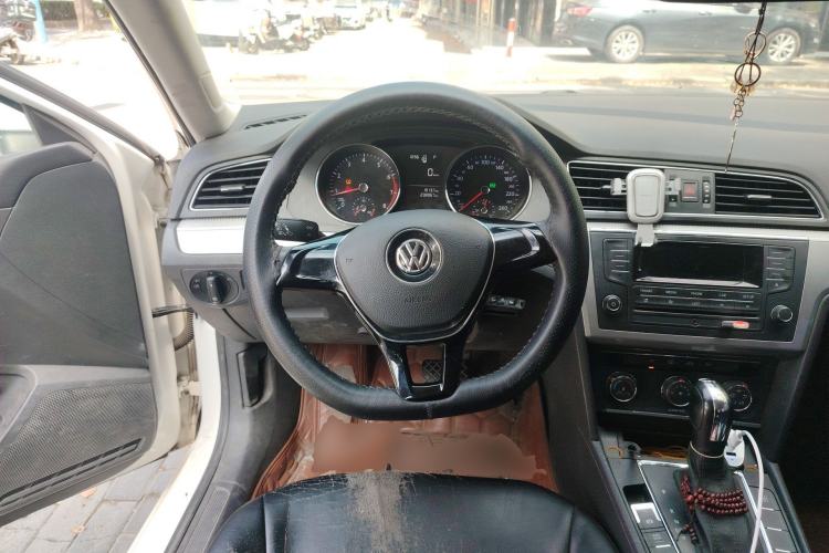Used Volkswagen Lamando 2015 230TSI DSG Fashion Edition Steering Wheel