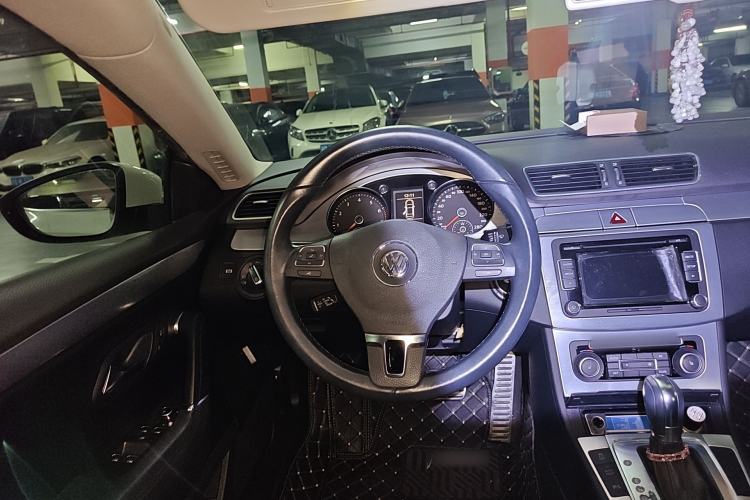 Used Volkswagen FAW-Volkswagen CC 2011 1.8 TSI Prestige Model Steering Wheel