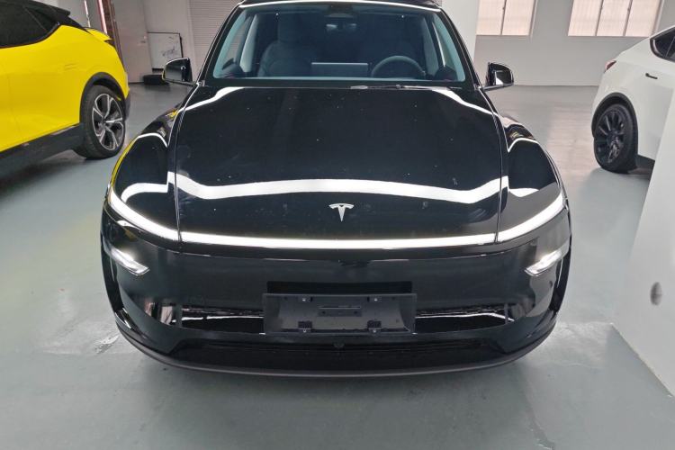 Used Tesla Model Y 2025 Rear-Wheel-Drive Version