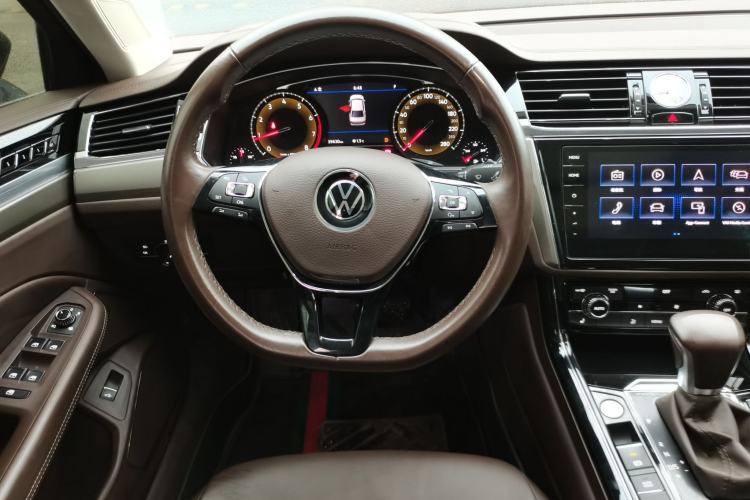 Used Volkswagen Phideon 2021 380TSI Luxury Edition