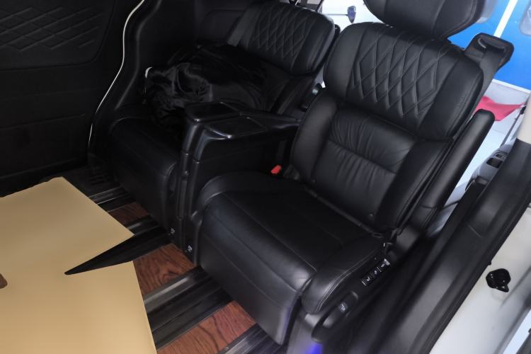 Used Honda Elysion 2019 2.0L Hybrid Comfort Edition
