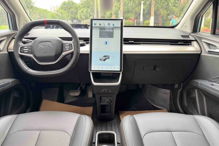 Used NETA V 2022 Long-Range Industry Custom Edition Interior 4