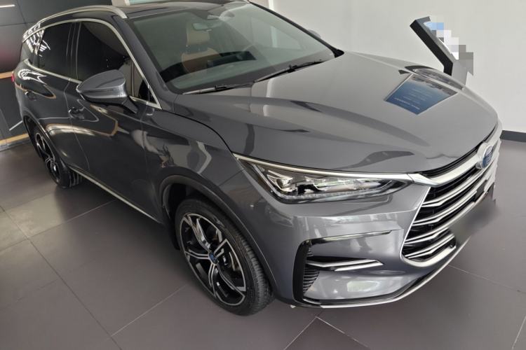 Used BYD Tang New Energy 2021 DM-i 112KM Prestige Model Front Right 45 Deg