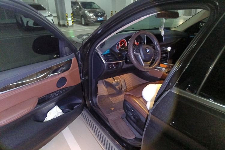 Used BMW X6 2017 xDrive28i
