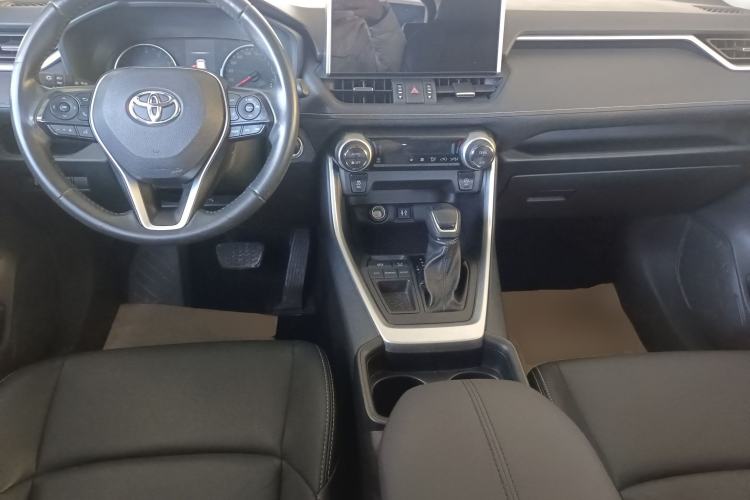 Used Toyota Wildlander 2022 2.0L CVT Two-Wheel Drive Luxury Edition
