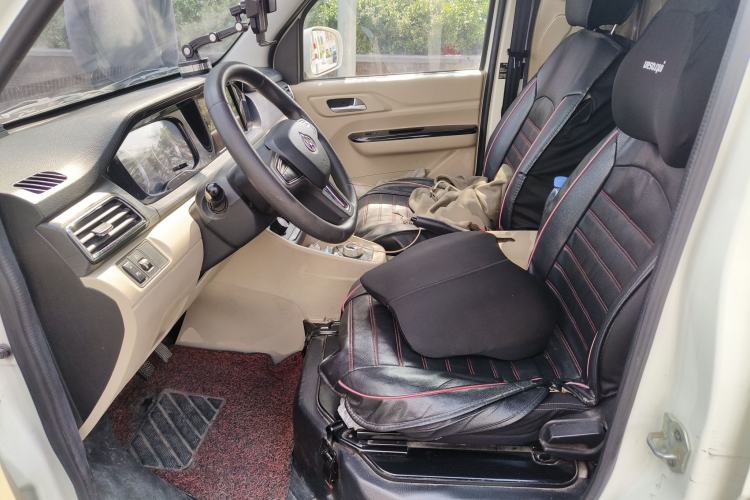 Used CHANGAN KUAYUE Xing V7 EV 2022 Standard Model 240 km Left Front Seat