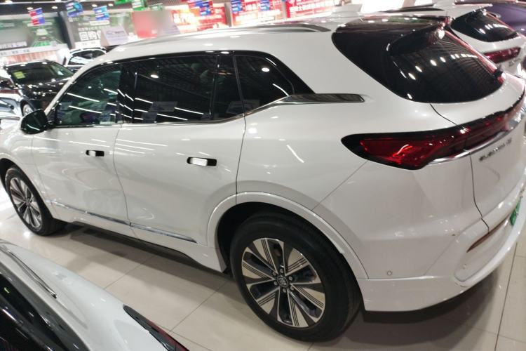 Used Buick E5 2025 Model 620KM Prestige Edition