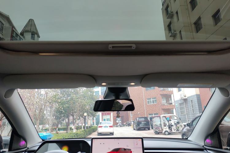 Used Tesla Model Y 2023 Long-Range All-Wheel-Drive Version