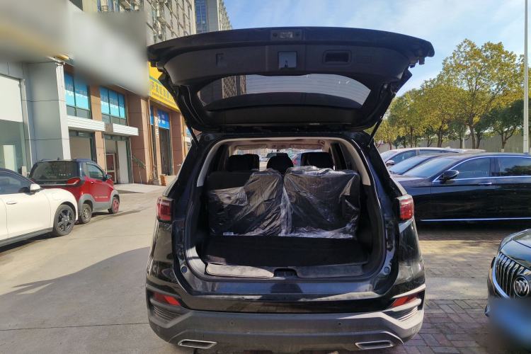 Used SOL X8 2021 300T DCT Leading Smart Connectivity Version 7 Seats