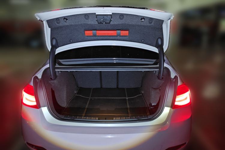 Used BMW 3 Series 2017 320Li Fashion Model
