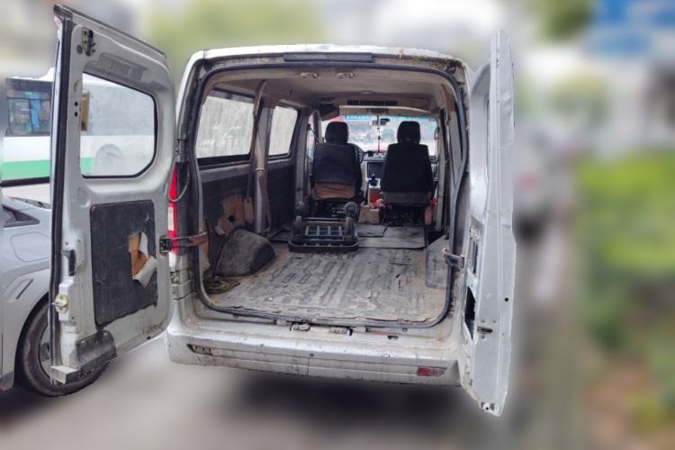 Used CHANGAN KAICHENG Ruixing M90 2016 2.0L Standard Version 4G94S Trunk