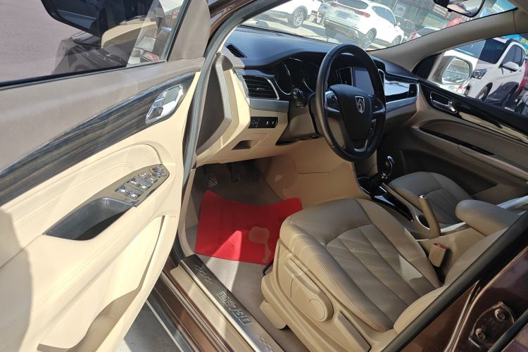 Used Baojun 730 2016 1.5L Manual Luxury Edition 7 Seats
