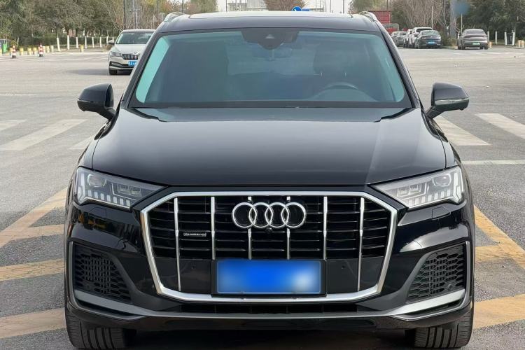 Used Audi Q7 2020 55 TFSI quattro S line sports model
