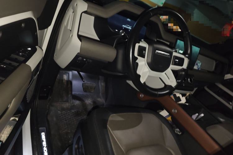 Used Land Rover Defender 2022 110 P400 X-DYNAMIC HSE
