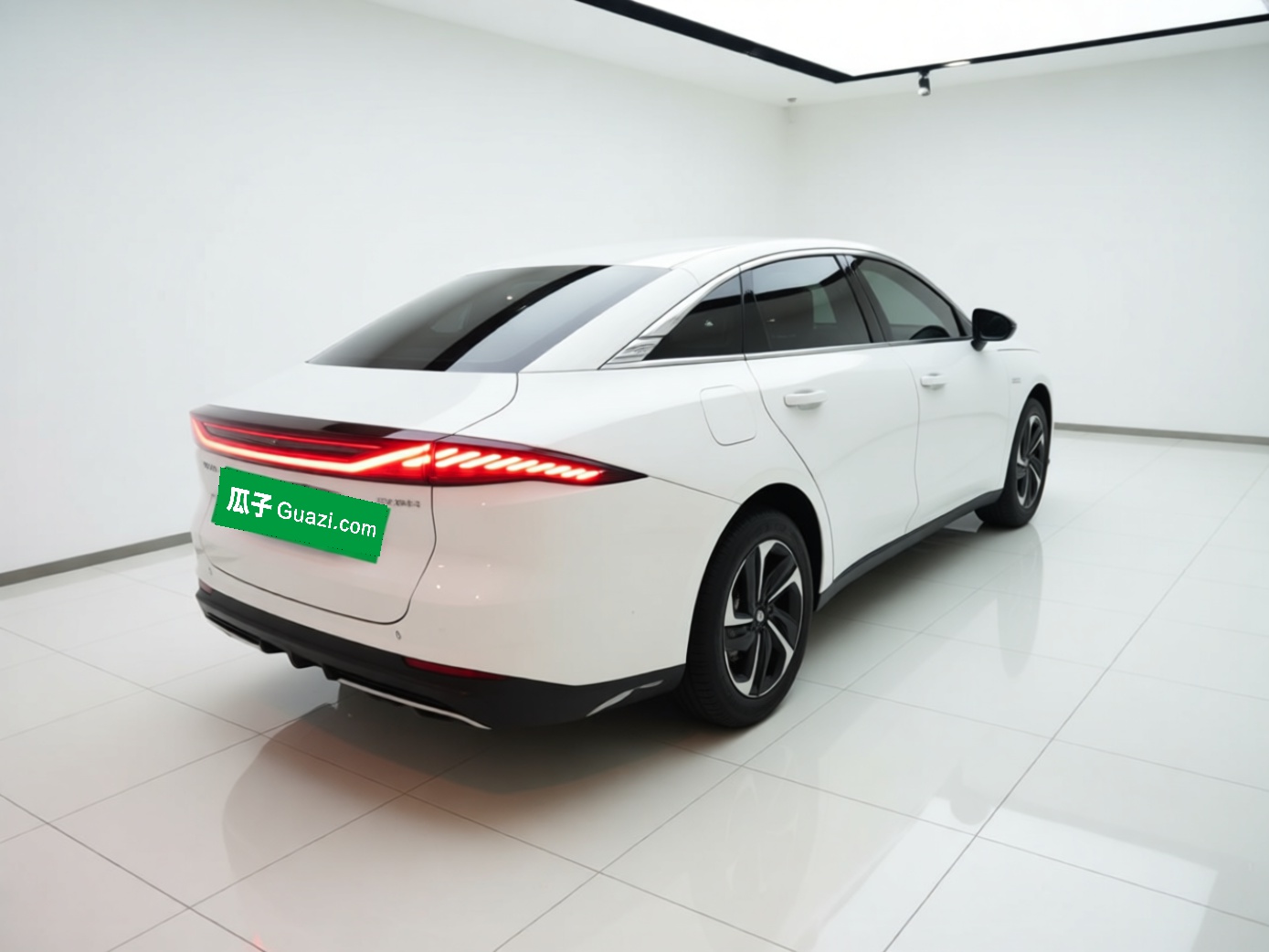 Geely Galaxy L6 2025 EM-i 140km Explorer+ Edition — снимка 6