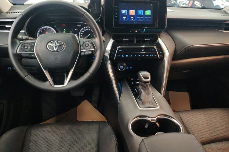 Used Toyota Harrier 2022 2.0L CVT Two-Wheel Drive Luxury Edition
