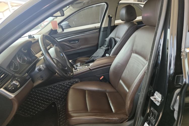 Used BMW 5 Series 2014 525Li Luxury Design Package
