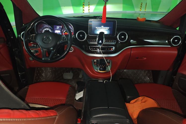 Used Mercedes-Benz V-Class 