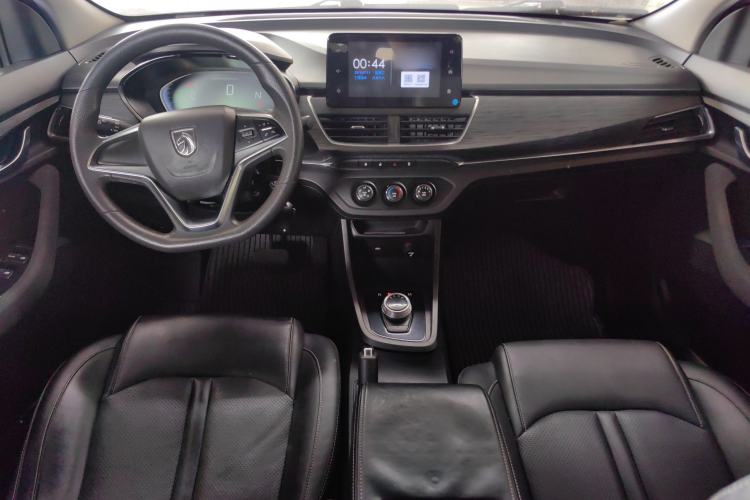 Used Baojun 360 2018 1.5L Automatic Elite Version National V Center Console