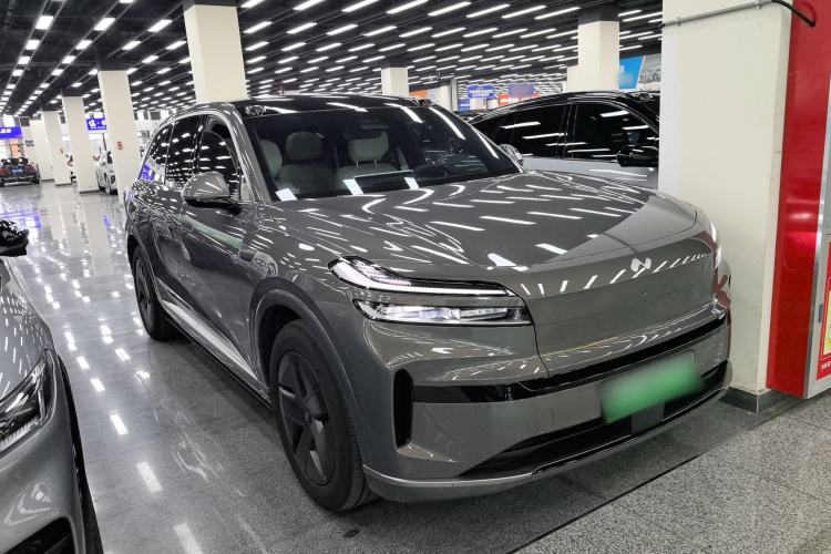 Used ONVO Luxeed L90 2025 Model—Max Six-Seater Version
