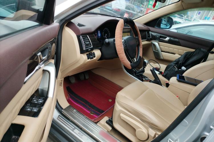 Used Haval H2 2014 1.5T Manual Two-Wheel Drive Elite Edition
