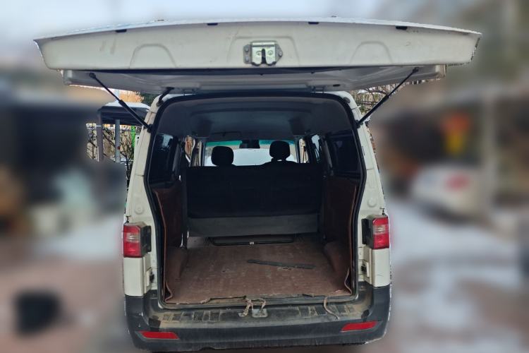 Used Jinbei Hiace X30 2020 1.5L Super-Comfortable Version China VI Standard SWC15M Trunk