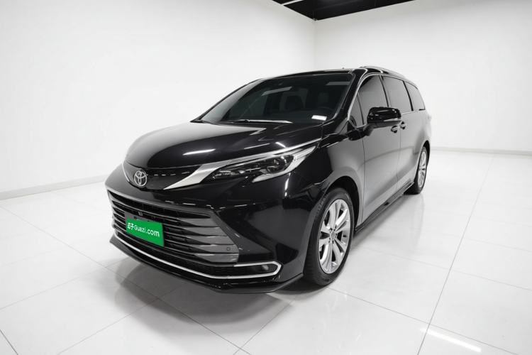 Used Toyota SIENNA 2024 2.5L Hybrid Ultimate Edition