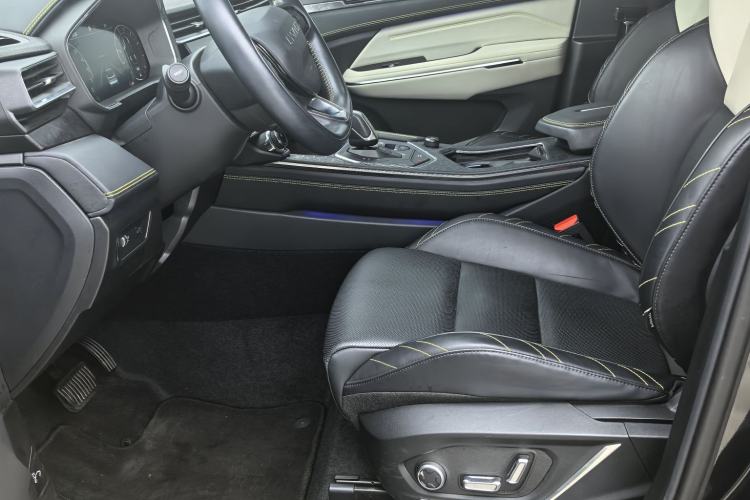 Used Lynk & Co 05 2022 2.0T Two-Wheel Drive Shine Halo Driver Seat