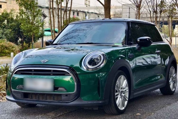 Used MINI 2022 1.5T COOPER Classic Edition