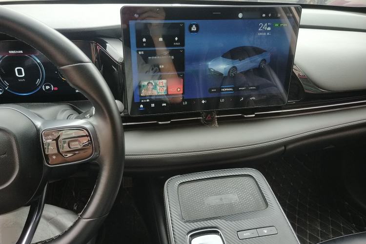 Used AION S Plus 2023 70 Intelligent Edition Lithium Iron Phosphate Interior 2