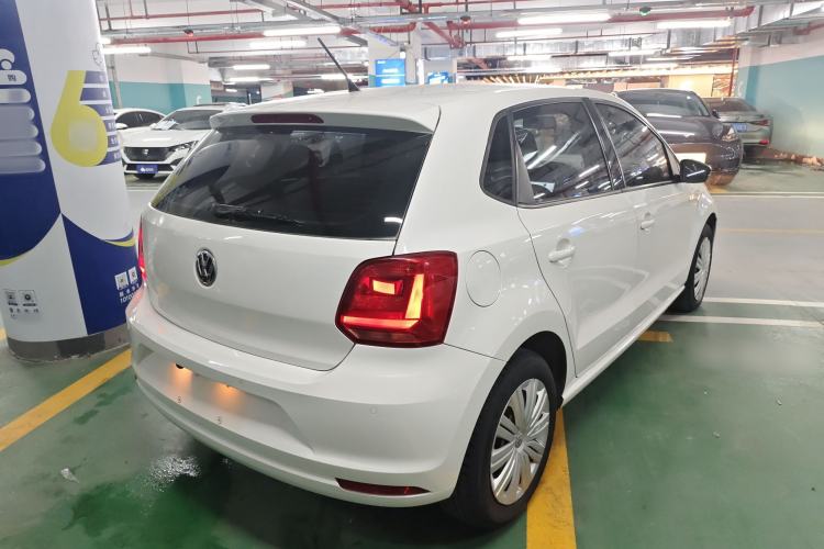 Used Volkswagen Polo 2016 1.6L Automatic Comfort Model
