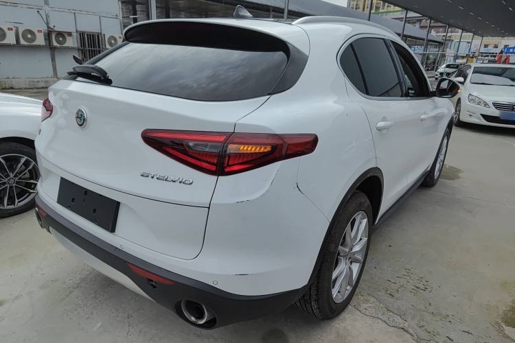 Used Alfa Romeo Stelvio 2017 2.0T 200HP Luxury Edition
