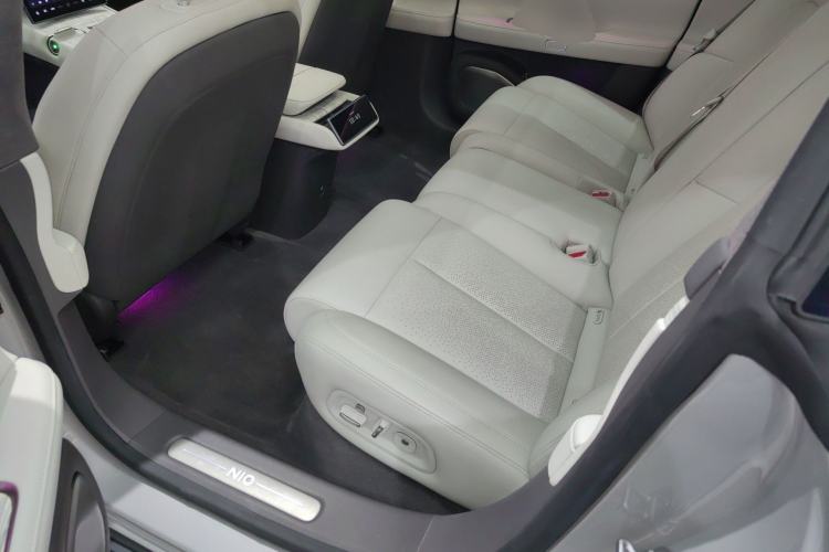 Used Nio ET7 2024 75 kWh Executive Edition Left Rear Seat