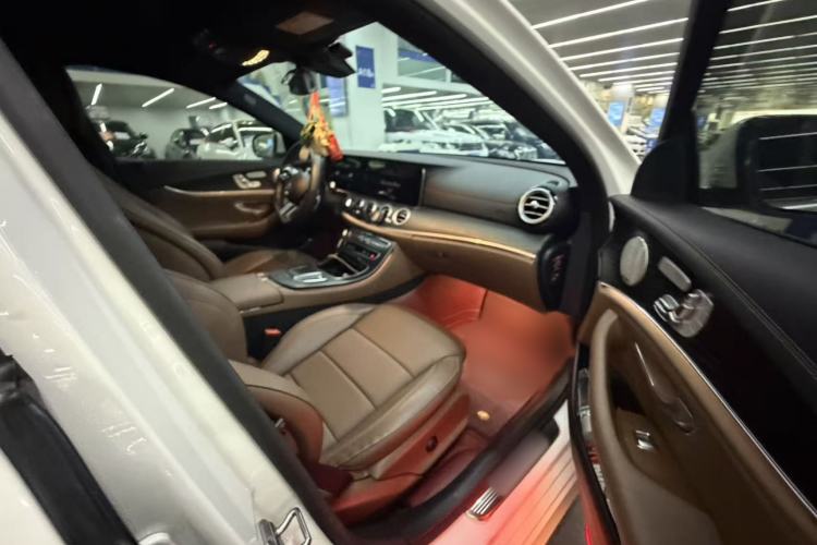 Used Mercedes-Benz E-Class 2023 E 300 L Sport Luxury Edition Interior 6