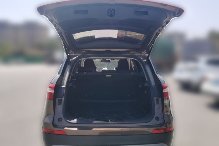 Used Haval H6 Coupe 2017 Red Label 2.0T Manual Two-Wheel Drive Elite Model
