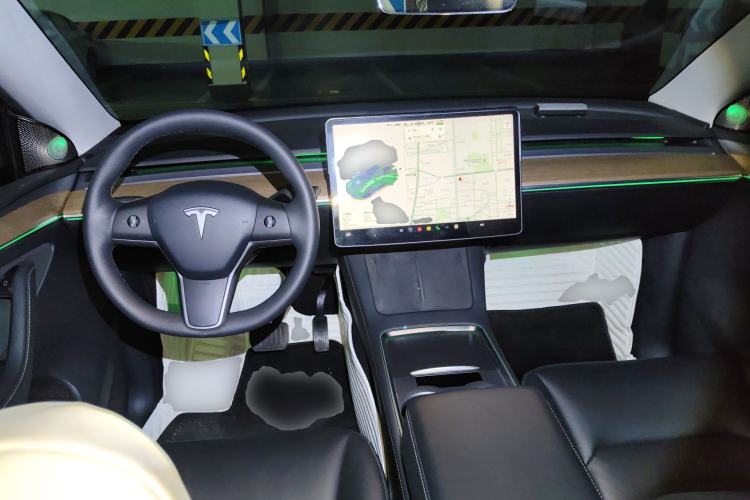 Used Tesla Model Y 2021 Long-Range All-Wheel-Drive Version
