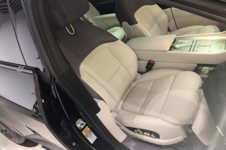 Used Avatr 12 2026 Max Pure-Electric Version Right Front Seat