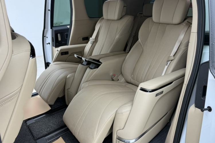 Used Buick Century 2023 2.0T Seven-Seater Deluxe Edition
