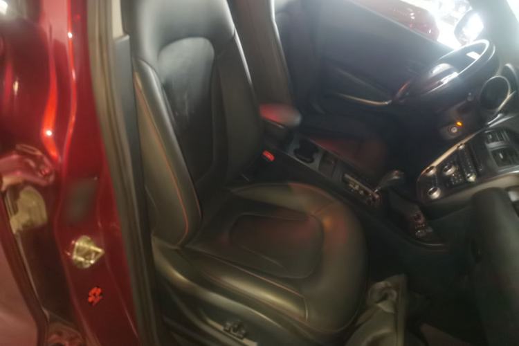 Used Bestune X80 2016 2.0L Automatic Luxury Model Right Front Seat