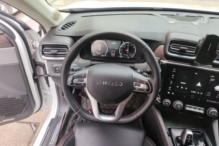 Used Lynk & Co 02 2018 1.5T DCT Two-Wheel Drive Pro Version China V Emission Standard
