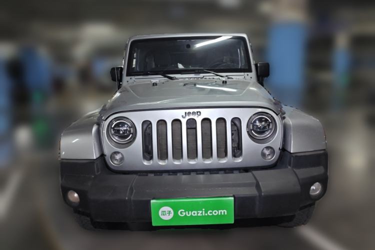 Used Jeep Wrangler 2014 3.0L Sahara Four-Door Edition