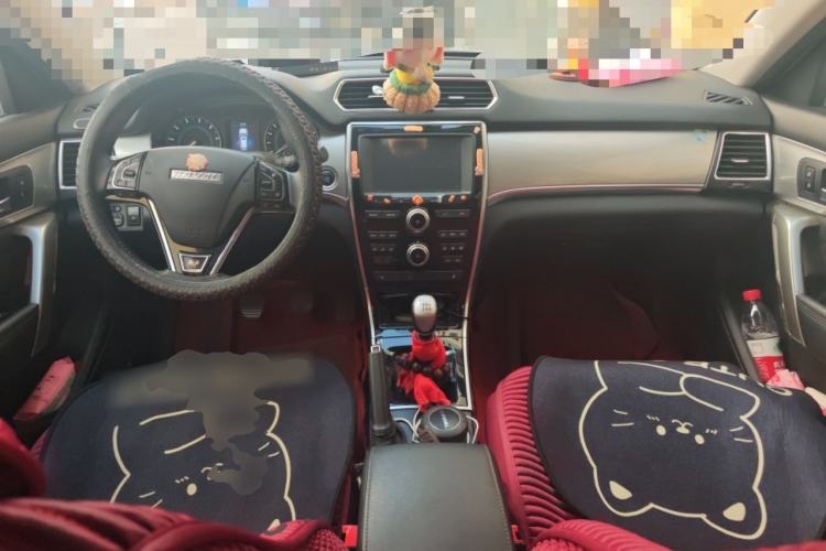 Used Haval H2 2016 Red-Label 1.5T Manual Two-Wheel Drive Luxury Model
