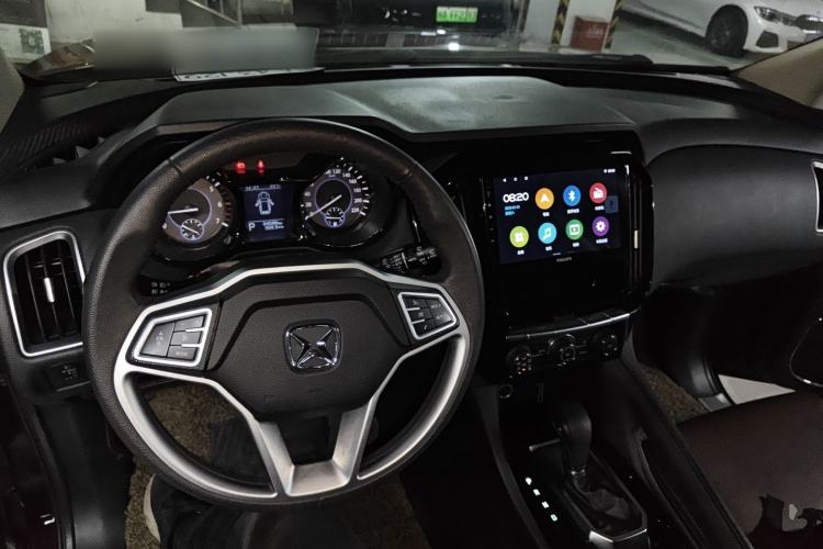 Used JMC Yusheng S350 2016 2.0T Automatic Two-Wheel Drive Gasoline Luxury Version with Sunroof 5 Seats